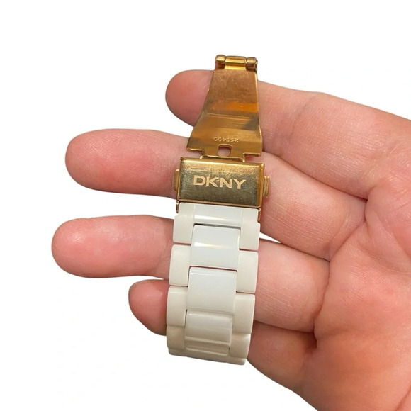 DKNY Women\'s Chronograph Chambers Rose Gold White Ceramic Bracelet Watch NY 2225 main image 6